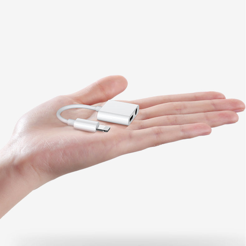 Adaptador de Audio Lightning a Lightning Joyroom S-Y104 Ben, con puerto de carga Lightning, Blanco