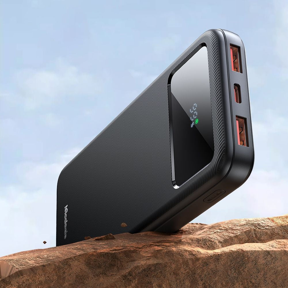 Batería Externa McDodo MC-4220, 10000mAh, 22.5W, QC + PD, 2 x USB-A - 1 x USB-C, Negra.