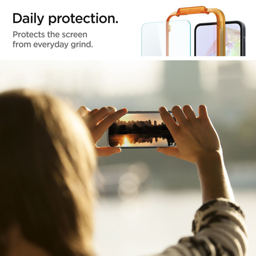 Protector de pantalla Spigen GlastR Align Master para Samsung Galaxy M35 / A35 5G A356, Cristal Templado, Full Glue, Set de 2 piezas AGL07772