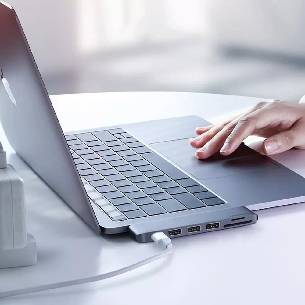 Hub USB-C UGREEN CM251 para Apple MacBook Pro / Air, 3 x USB-A 3.0 - 1 x USB-C - 1 x SD - 1 x microSD, Gris
