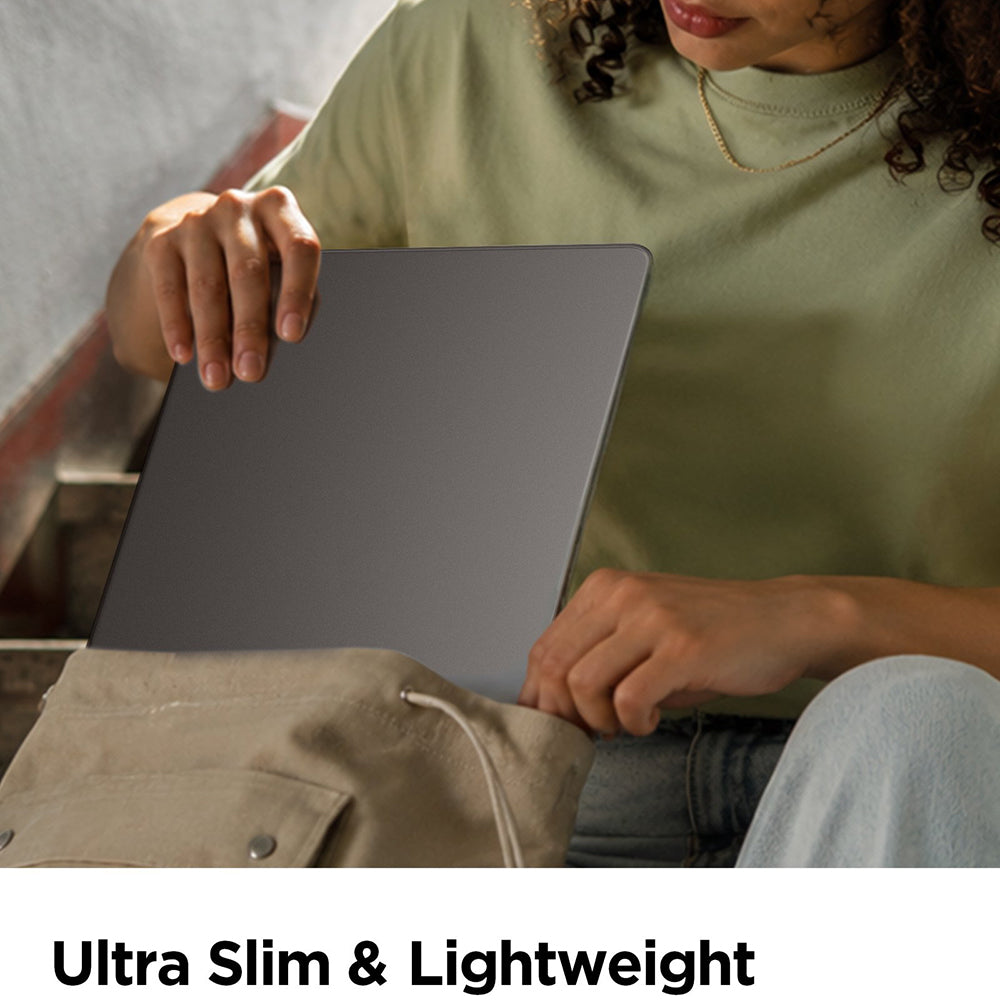 Funda Spigen Airskin para Apple MacBook Air 13 pulgadas (2026) / (2025) / (2024) / (2022), Negra Satinada ACS11531