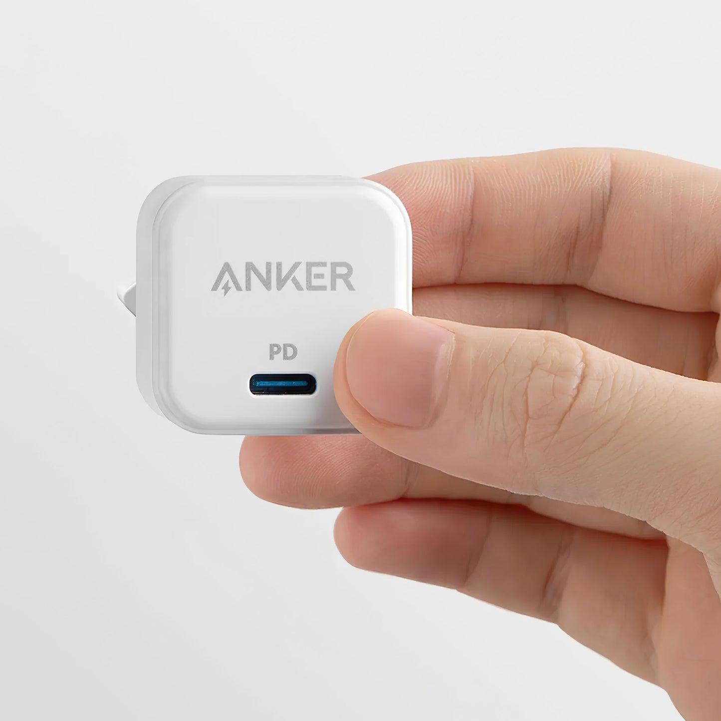 Cargador de red Anker PowerPort III Cube, 20 W, 3 A, 1 x USB-C, blanco A2149G21