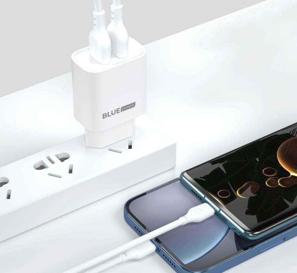 Blue Power BPCE12C Cargador de red con cable USB-C BPCE12C, 20 W, 3 A, 1 x USB-A - 1 x USB-C, Blanco