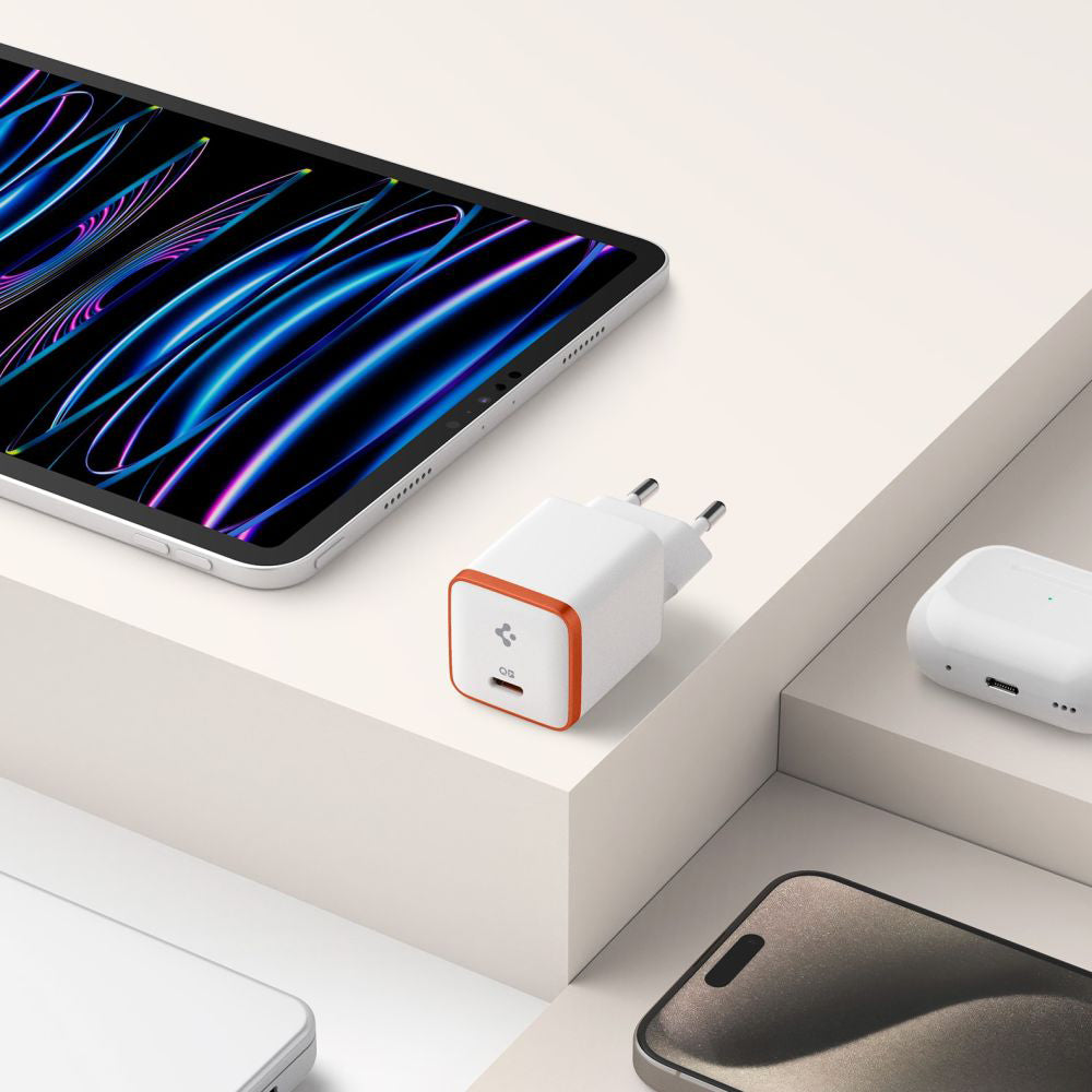 Cargador de Red Spigen EE301EU Arcstation Essential, 30W, 3A, 1 x USB-C, Blanco ACH08449