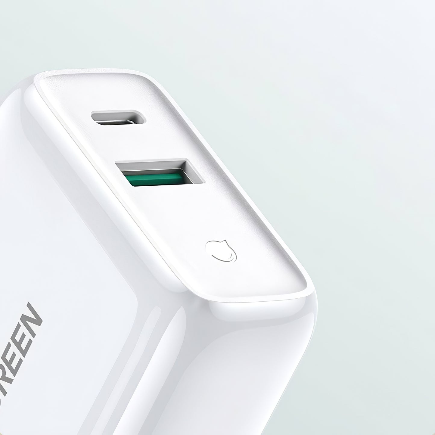 Cargador de red UGREEN CD170, 36W, 3A, 1 x USB-A - 1 x USB-C, Blanco