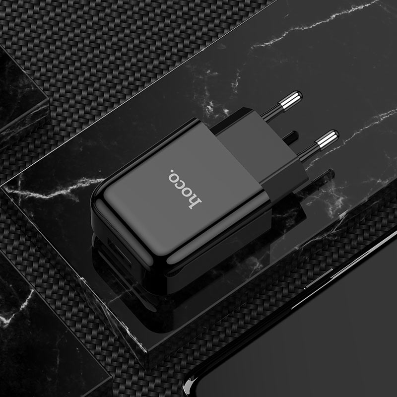 Cargador de Red HOCO N2, 10W, 2A, 1 x USB-A, Negro