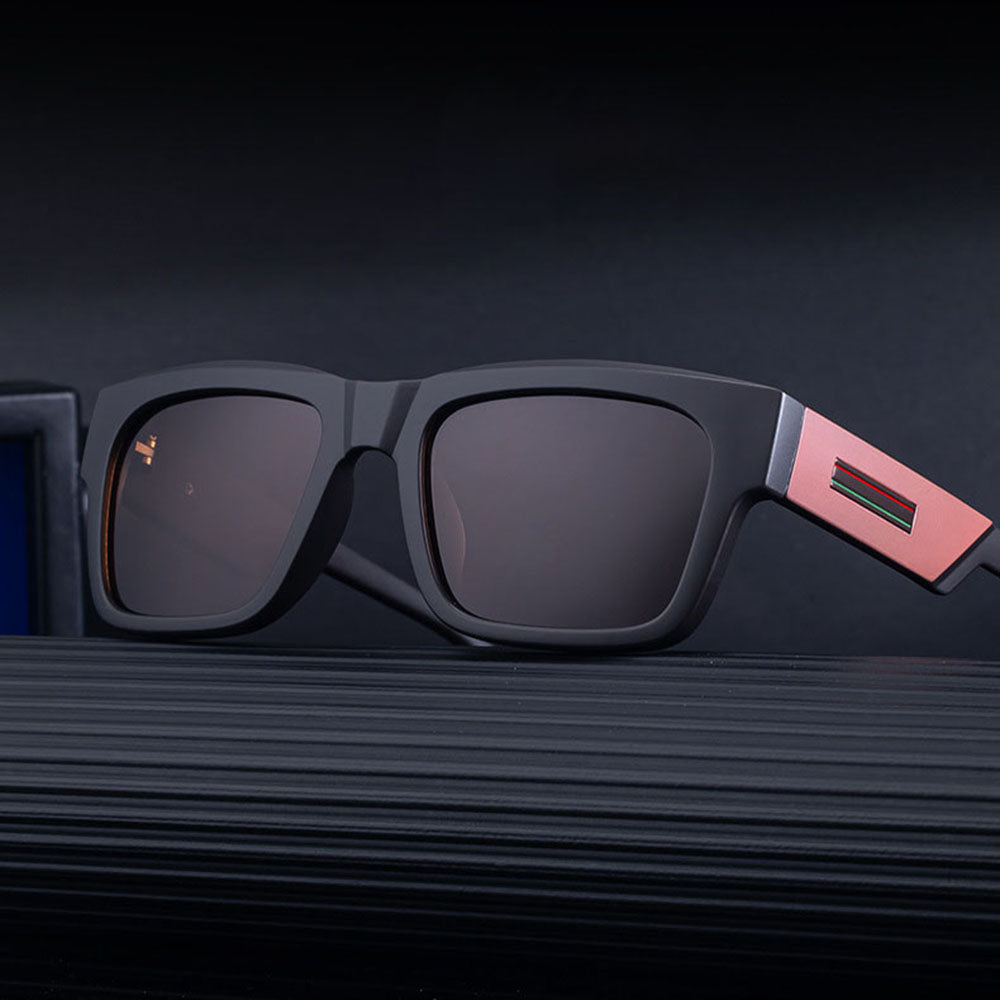 Gafas de Sol para Hombre Techsuit 8491, Polarizadas, Protección UV, Negro Mate Rojo