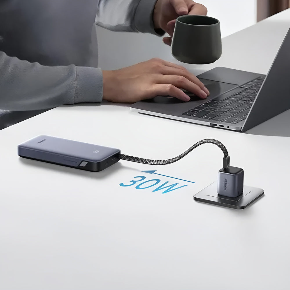 Batería Externa UGREEN PB528 (55985B), 20000mAh, 30W, QC + PD, 1 x USB-A - 3 x USB-C, Gris