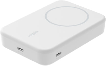 Batería Externa Inalámbrica Belkin BoostCharge Pro con Soporte, 10000mAh, 15W, FQI, 1 x QI - 1 x USB-C, Blanca BPD008btWH