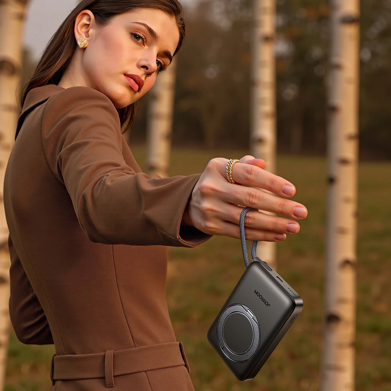 Batería Externa Inalámbrica Joyroom JR-PBM02, 10000mAh, 22.5W, PD + FQI, 1 x QI - 2 x USB-C, Negra