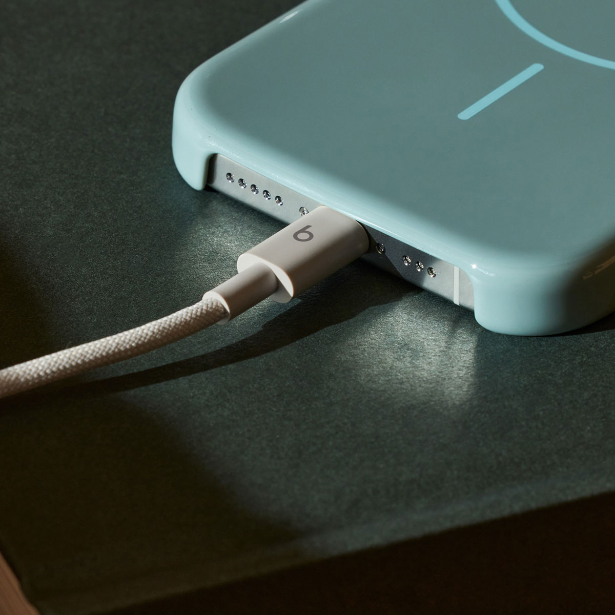 Cable de Datos y Carga USB-C - USB-C Beats, 1.5m, Beige MDGD4ZM/A