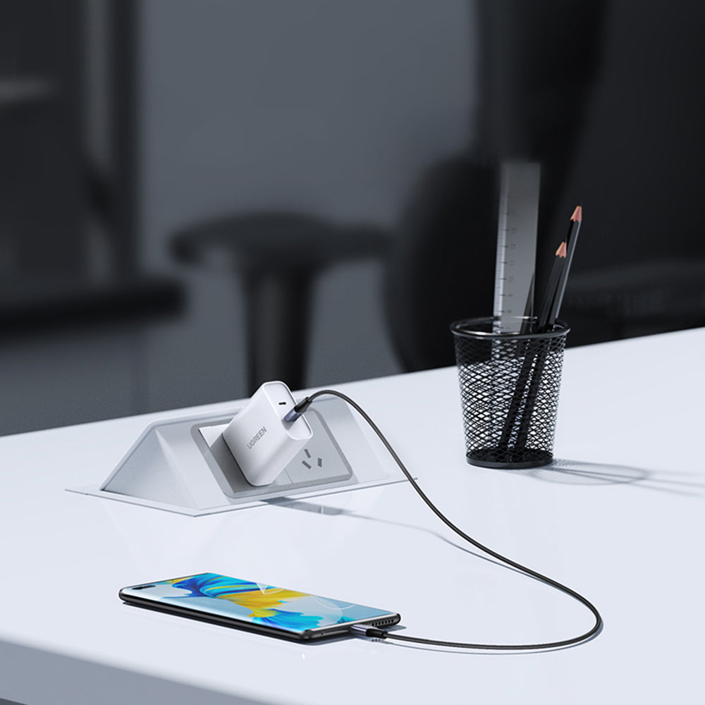 Cable de Datos y Carga USB-C - USB-C UGREEN US535, 240W, 1m, Gris