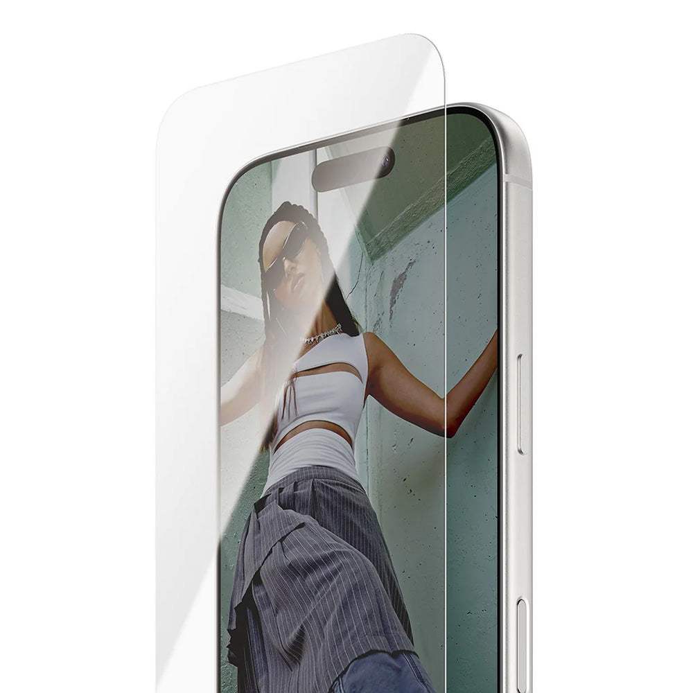 Protector de pantalla PanzerGlass Safe. Ultra-Wide Fit EasyAligner para Apple iPhone 17 Pro, Cristal Templado, Full Glue.