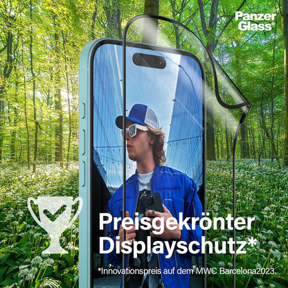 Protector de pantalla PanzerGlass Ultra-Wide Fit EyeCare para Apple iPhone 16 Pro, Cristal Templado, Full Glue, Negro
