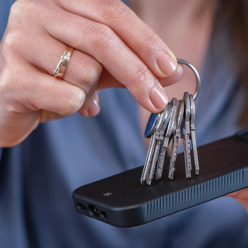 Funda MagSafe para Apple iPhone 17 Pro, 3MK, Smoke MagCase, Negra