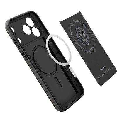 Funda MagSafe para Apple iPhone 17 Pro Max, Spigen, Thin Fit, Negra