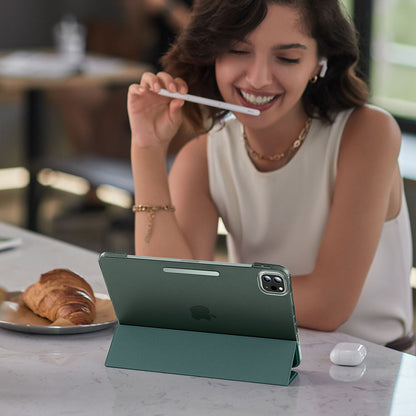 Funda para Apple iPad Pro 13 (2024), ESR, Ascend Trifold, Verde Satinado