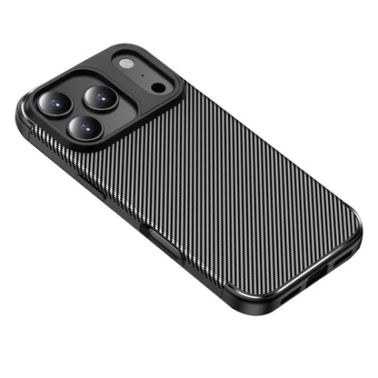 Funda para Apple iPhone 18 Pro / 17 Pro, Techsuit, CarbonFiber, negra