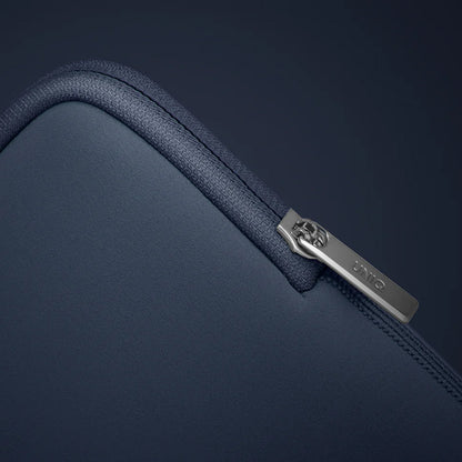 Funda UNIQ Cyprus para Laptop máx. 14 pulgadas, Azul marino