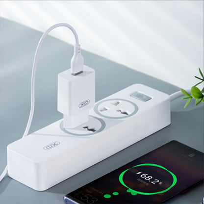 Cargador de Red con Cable USB-C XO Design L99, 12W, 2.4A, 1 x USB-A, Blanco