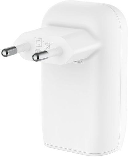 Cargador de Red con Cable USB-C Belkin BoostCharge, 67W, 3A, 3 x USB-C, Blanco WCC002vf2MWH-B6