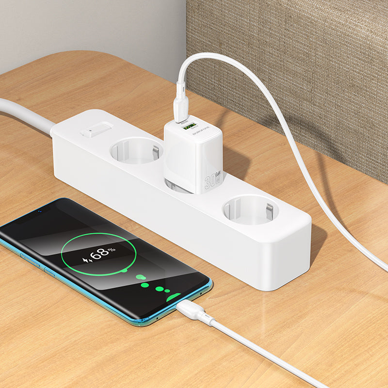 Cargador de Red con Cable USB-C Borofone BN29 Fuente, 30W, 3A, 1 x USB-A - 1 x USB-C, Blanco