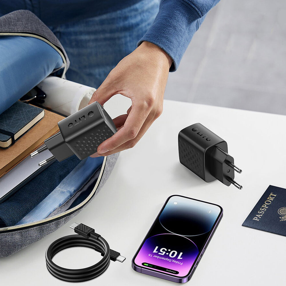 Cargador de Red con Cable USB-C Lito LC25T, 65W, 3.25A, 1 x USB-A - 2 x USB-C, Negro