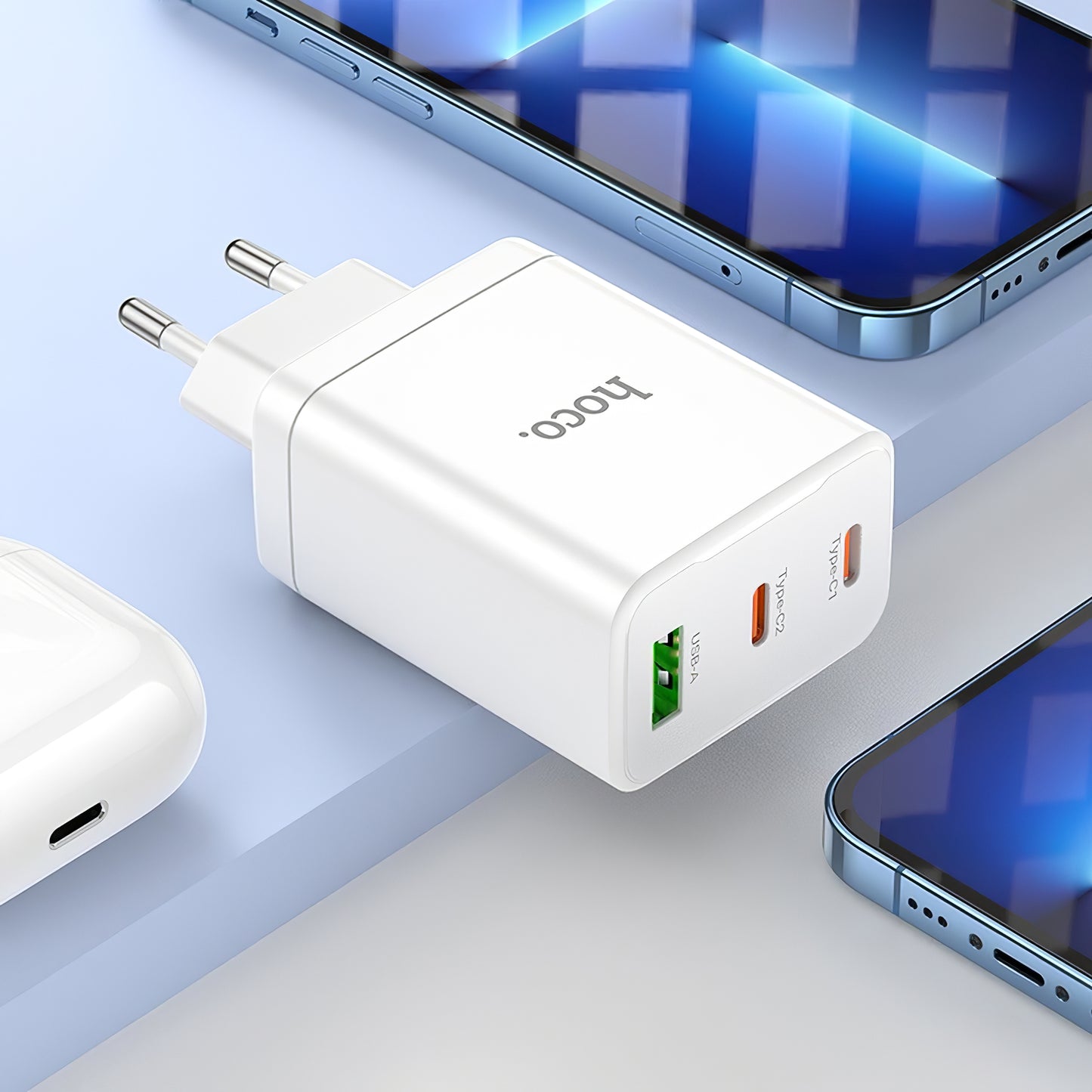 Cargador de red HOCO N33, 35W, 3A, 1 x USB-A - 2 x USB-C, Blanco 