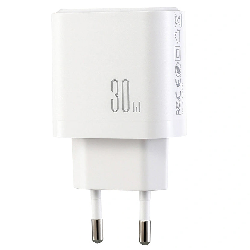 Cargador de Red Joyroom JR-TG6, 30W, 3A, 1 x Lightning - 1 x USB-A - 1 x USB-C, Blanco