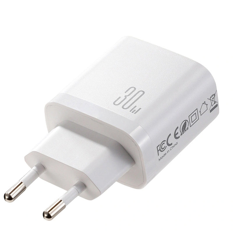 Cargador de Red Joyroom JR-TG6, 30W, 3A, 1 x Lightning - 1 x USB-A - 1 x USB-C, Blanco