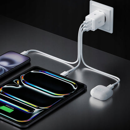 Cargador de Red Spigen EE473EU Essential, 47W, 3A, 1 x USB-A - 2 x USB-C, Blanco ACH09464