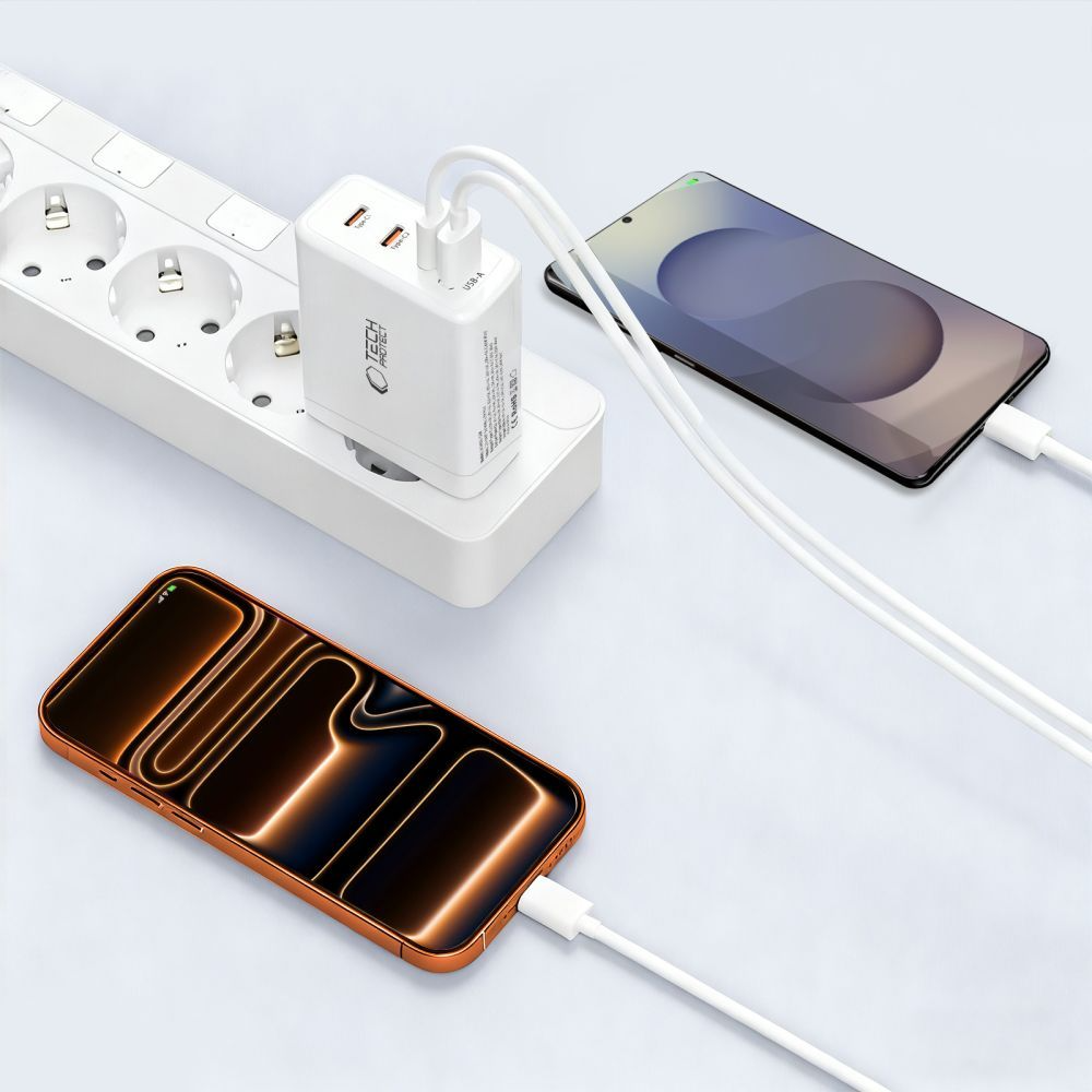 Cargador de Red Tech-Protect NC140W-GAN, 140W, 5A, 1 x USB-A - 3 x USB-C, Blanco