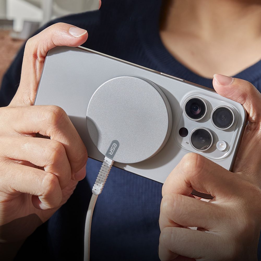 Cargador de Red Inalámbrico ESR HaloLock, 15W, 1.67A, Plateado