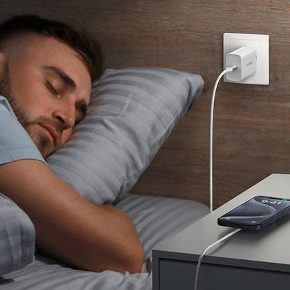 Cargador de Red Inalámbrico UGREEN W703, 15W, 1.67A, Blanco