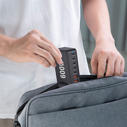 Cargador Estación OEM, 600W, 4 x USB-A - 4 x USB-C, Negro