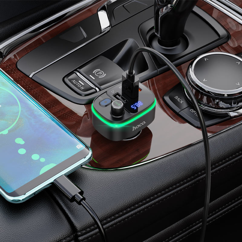 Modulador FM Bluetooth HOCO E62 Fast, 2 x USB-A - 1 x USB-C