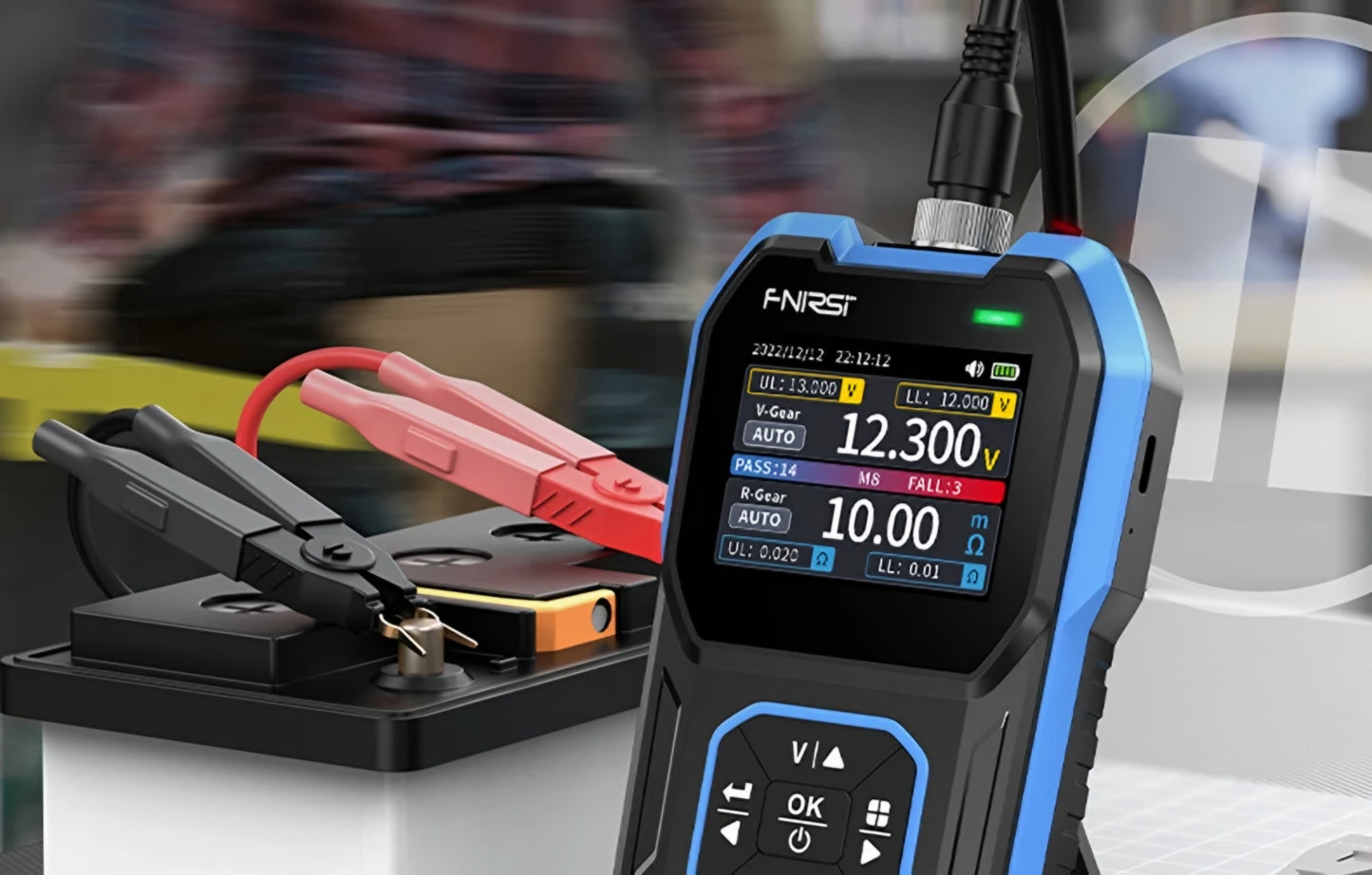 Tester de Servicio Fnirsi HRM-10 para medición de resistencia interna y tensión de batería/acumulador
